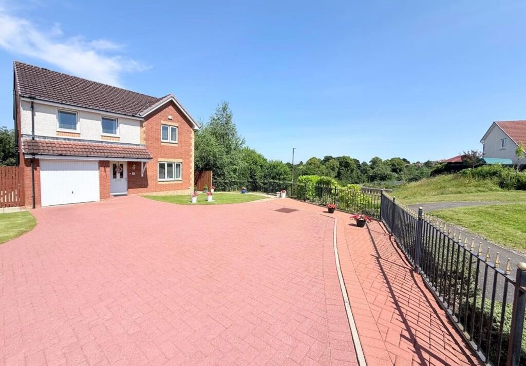 Property photo 1 of 37
