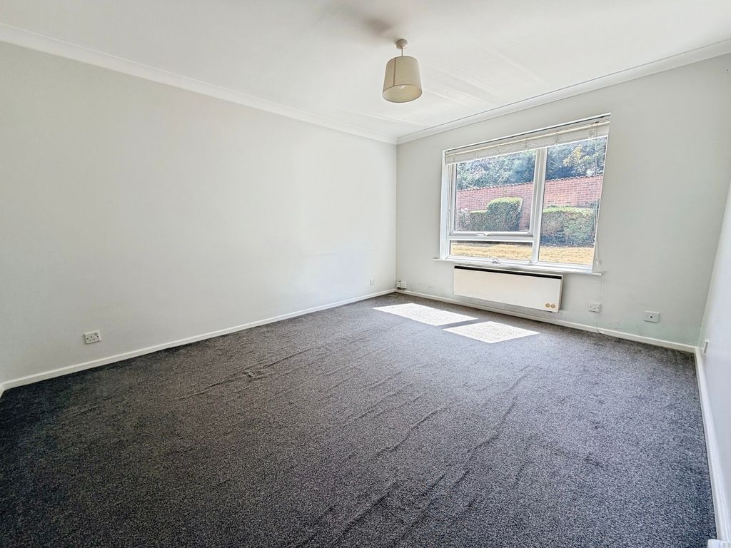 Property photo 3 of 7 Pbox-Img.Jpg