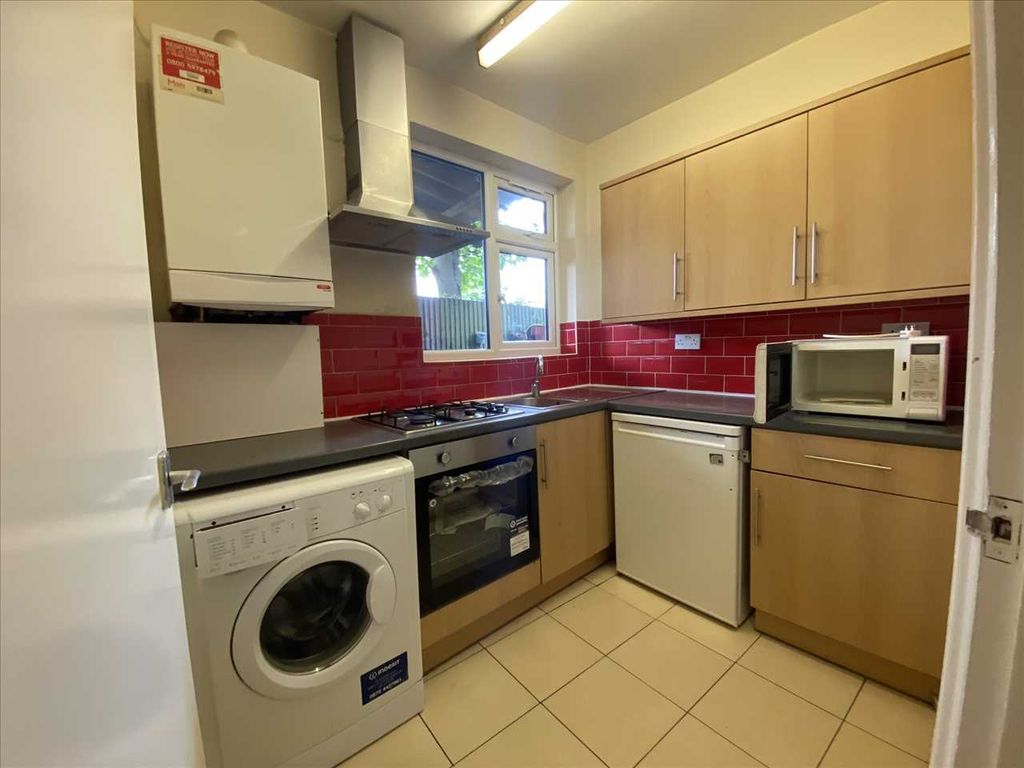 Property photo 1 of 3 Main Picture