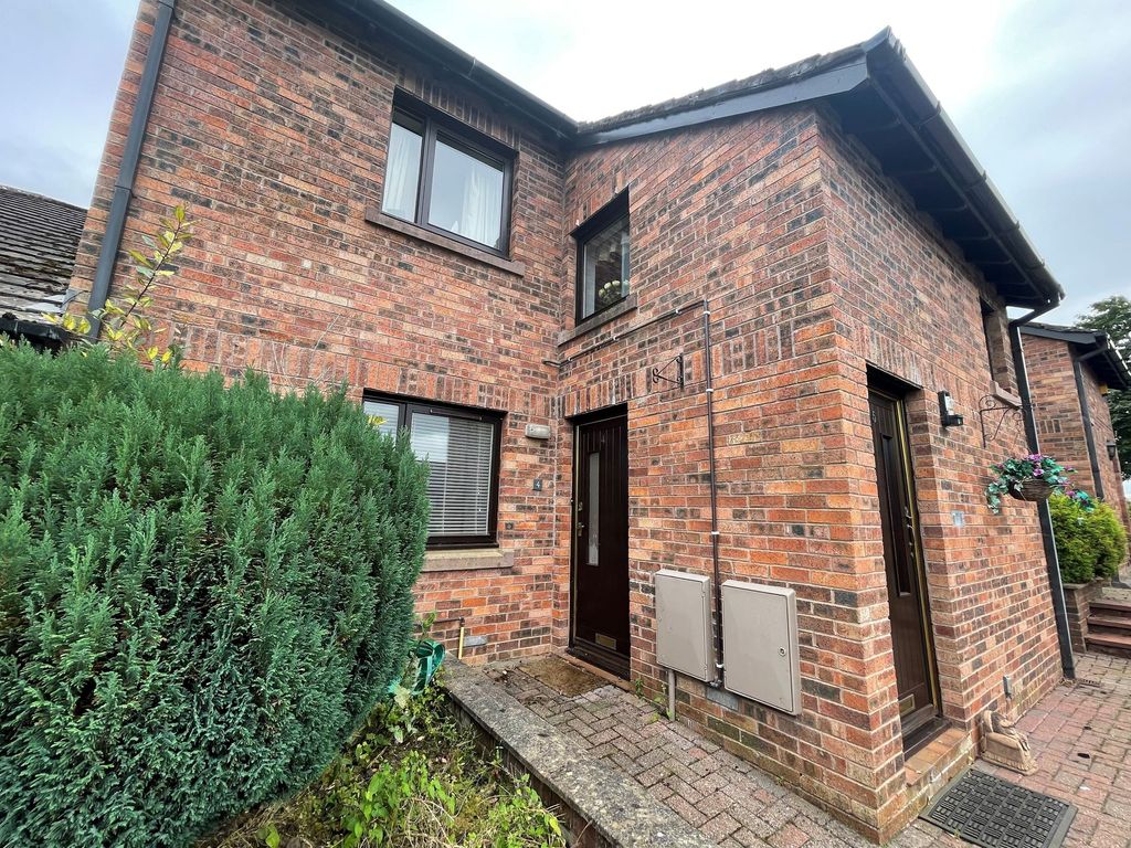 Property photo 1 of 11 External