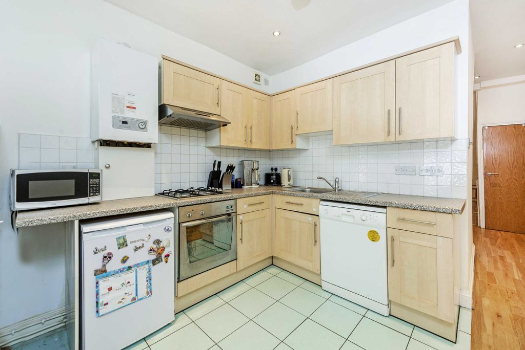 Property photo 3 of 11 Photo