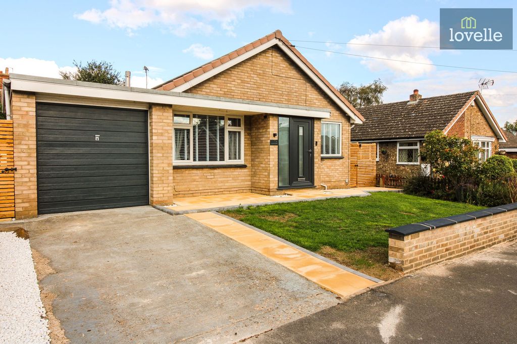 Property photo 1 of 23