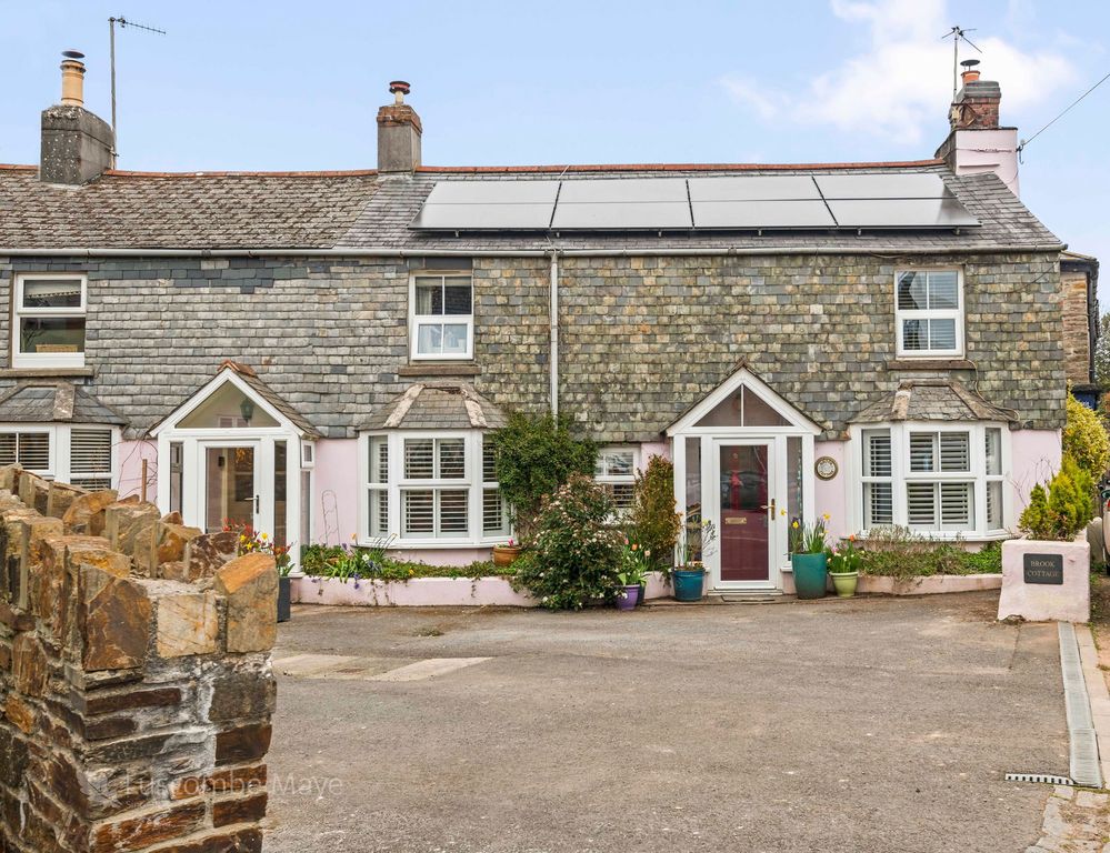 Property photo 2 of 12