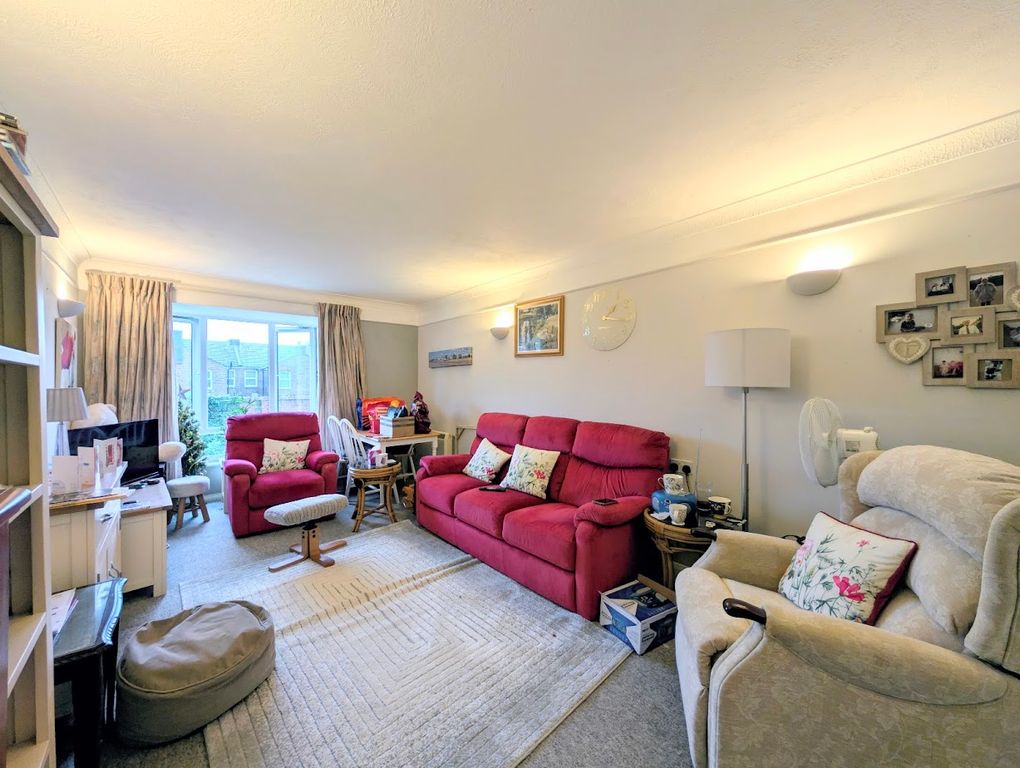 Property photo 2 of 13