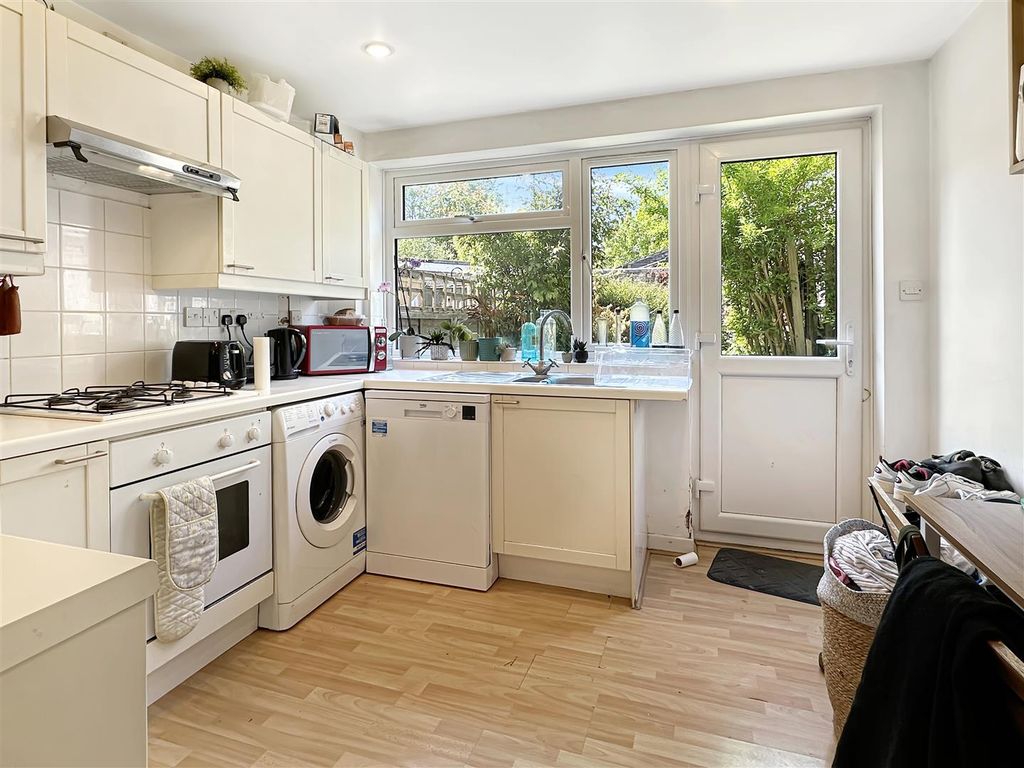 Property photo 3 of 13 Img (12).Jpg