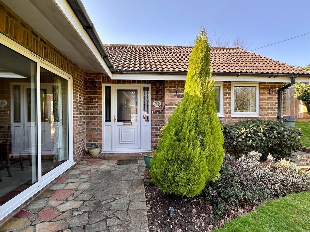 Property photo 3 of 25