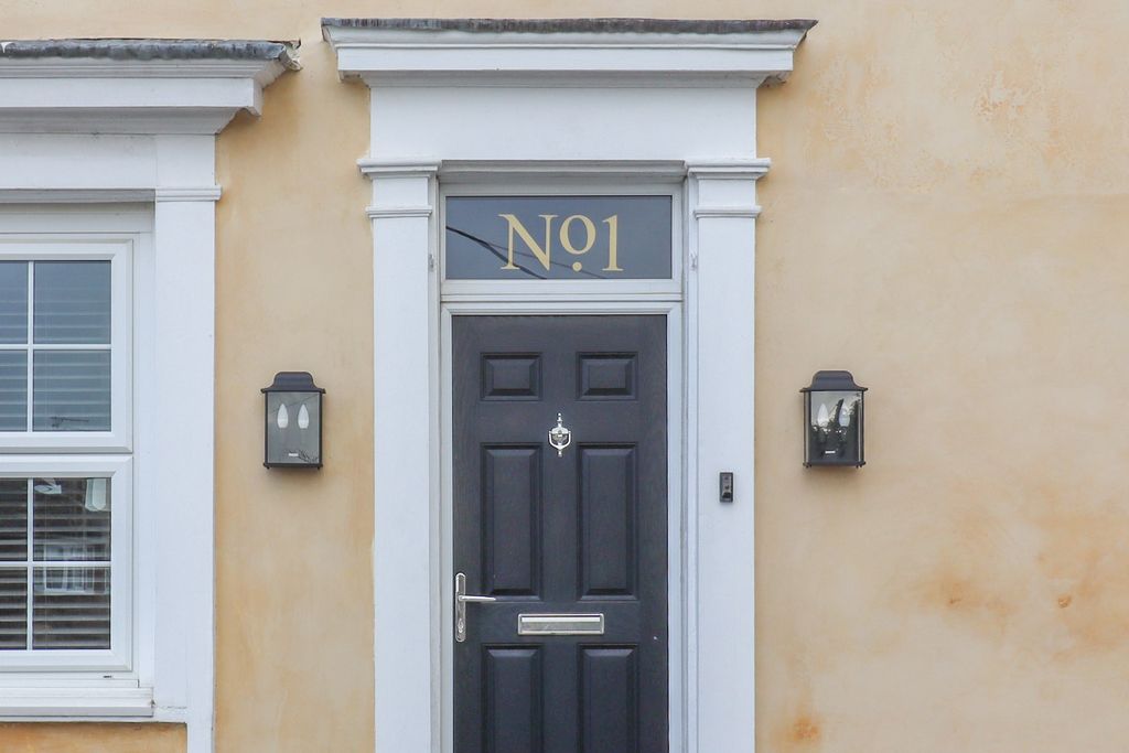 Property photo 2 of 28 4844192