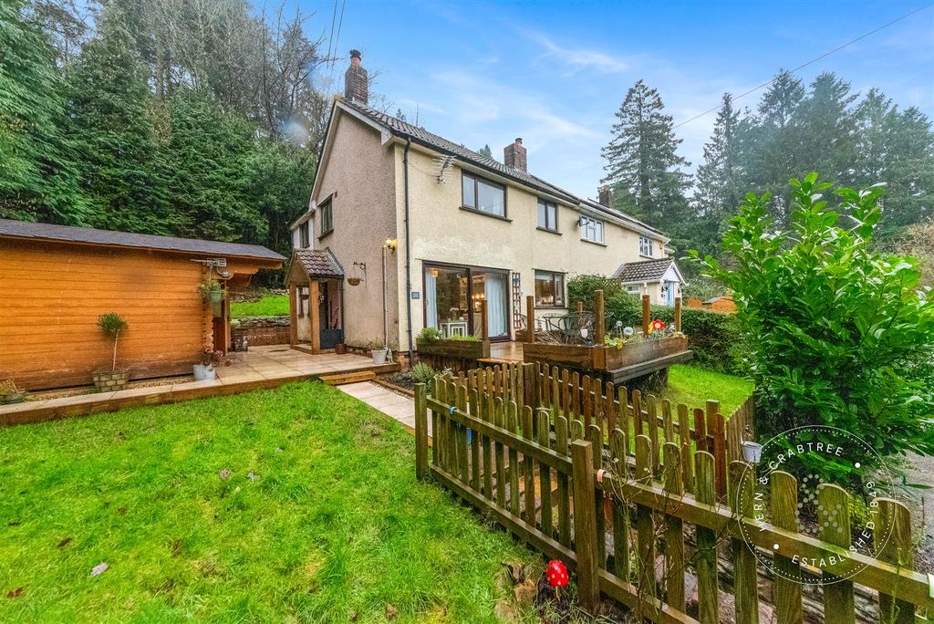 Property photo 1 of 47 Forest-Cottage-41.Jpg