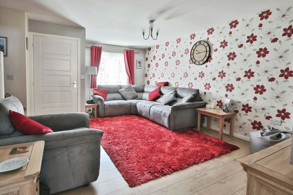 Property photo 3 of 11 3971576