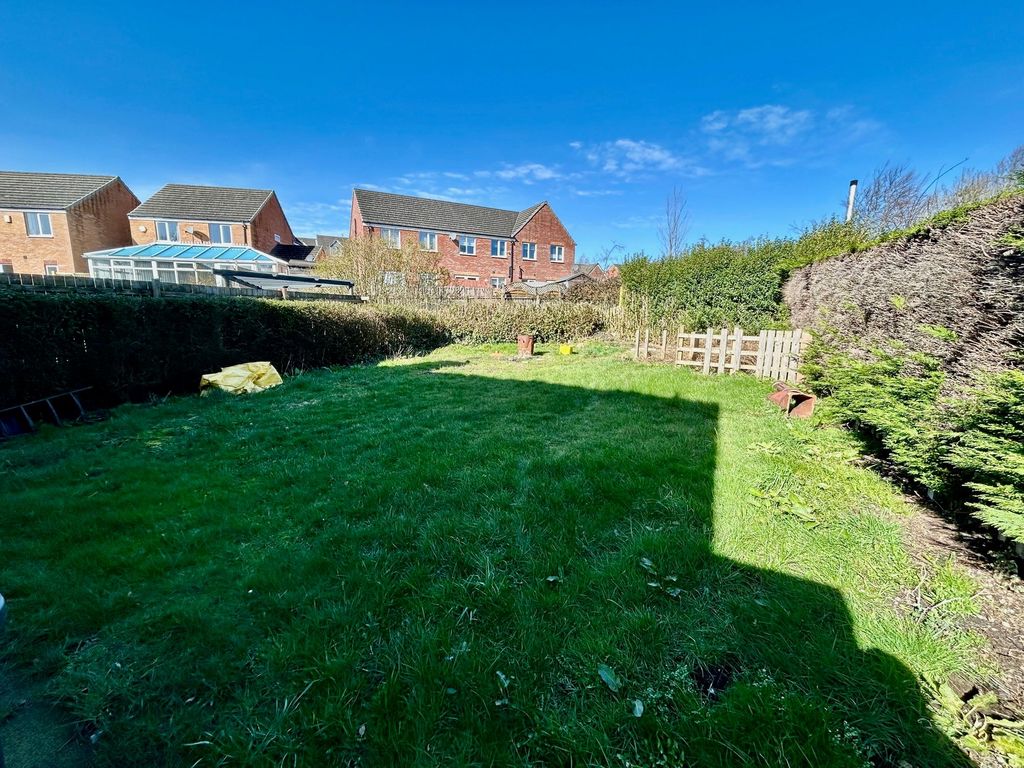 Property photo 2 of 9