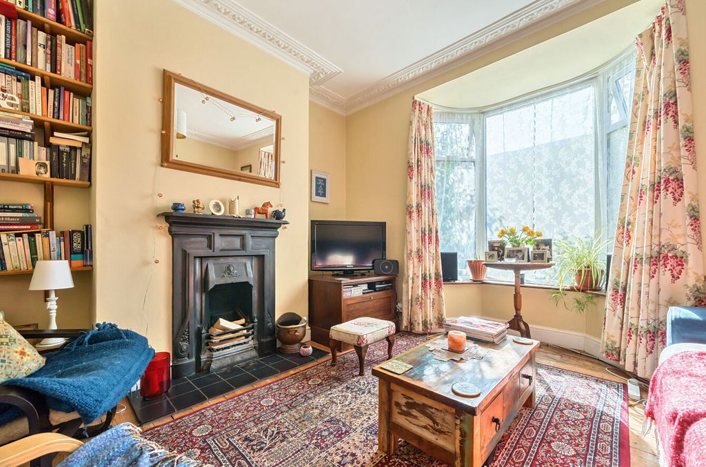 Property photo 2 of 15 1325476-2-6871457...
