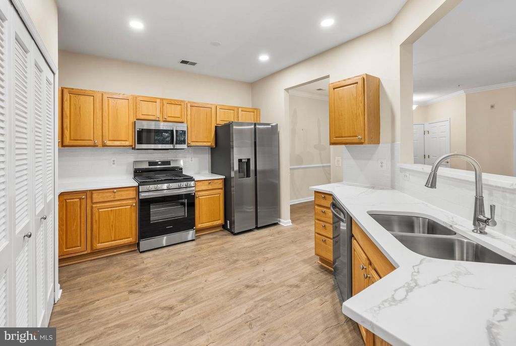 Property photo 3 of 11 <Alttext/>