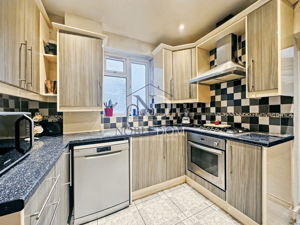 Property photo 2 of 15 B3c35Ad90233B723F941c517c133B926