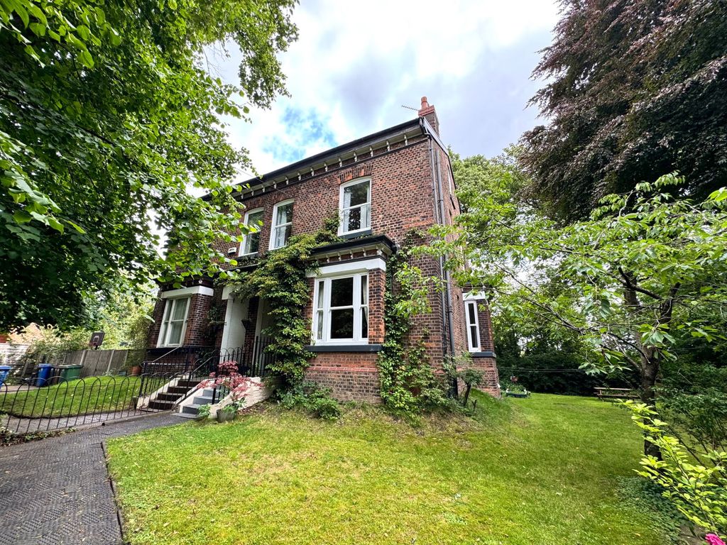 Property photo 3 of 41