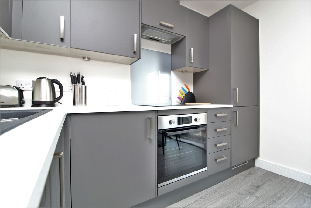 Property photo 1 of 12 1282510