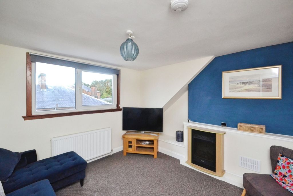 Property photo 2 of 18 Photo