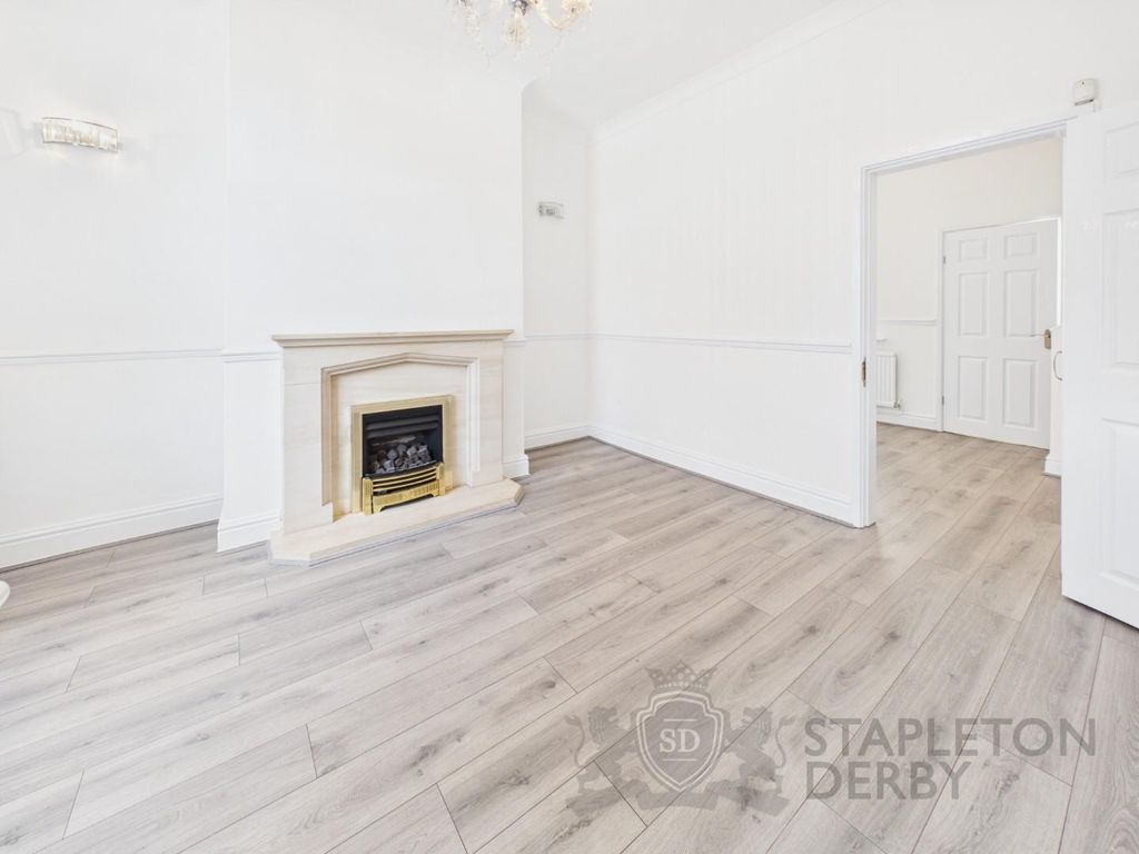 Property photo 3 of 13 Cam04645G0-Pr0060-Still013.Jpg