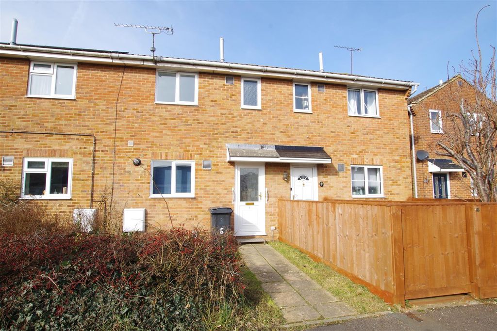 Property photo 1 of 8