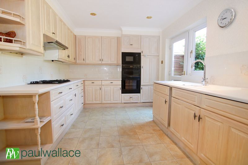 Property photo 3 of 13 Kitchen