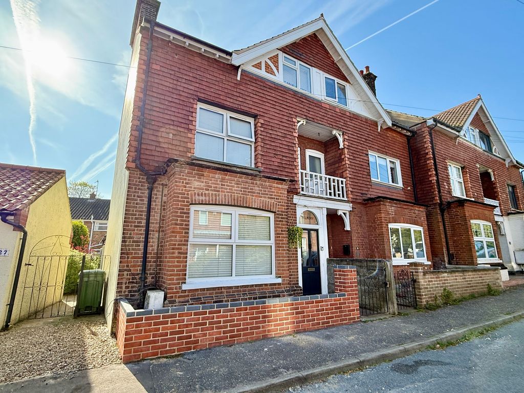 Property photo 1 of 23