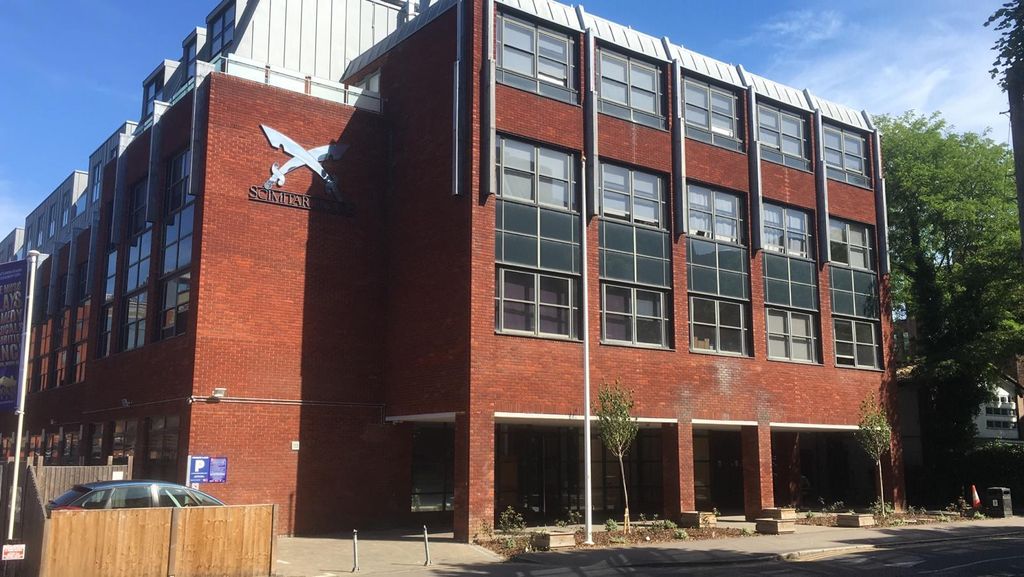 Property photo 3 of 9 Exterior