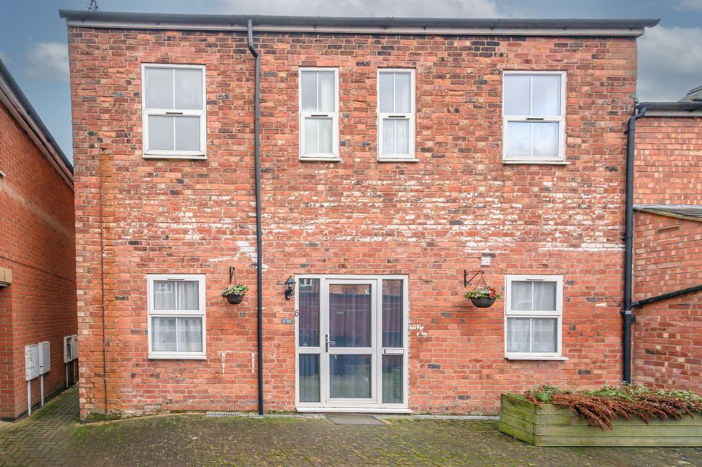 Property photo 1 of 5