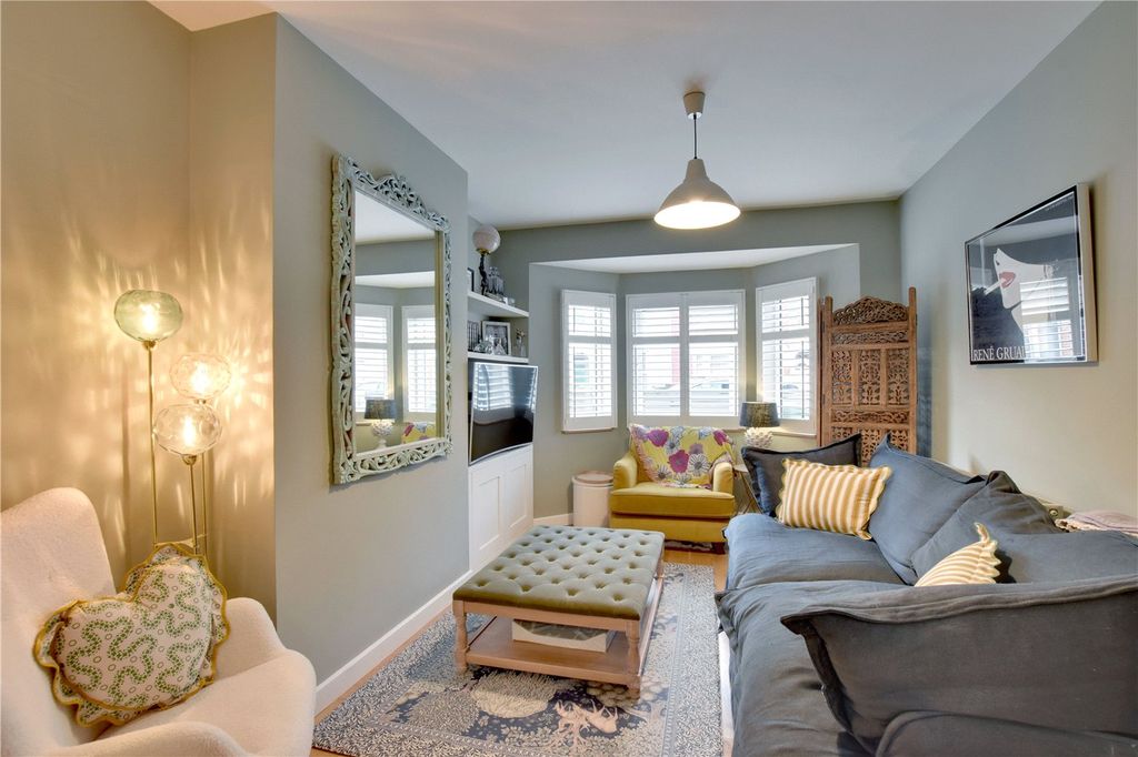 Property photo 3 of 25 Picture No. 02