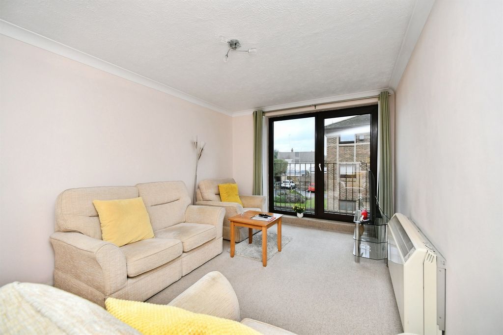 Property photo 2 of 38