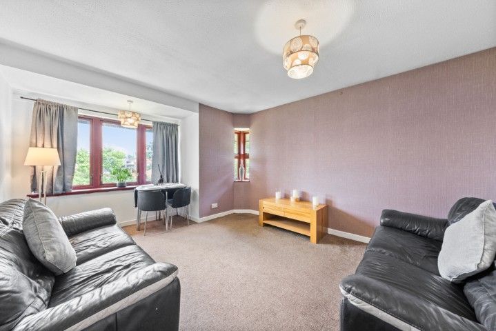 Property photo 2 of 24