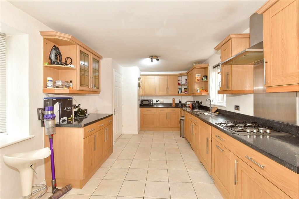 Property photo 3 of 10 Kitchen/ Breakfast Room