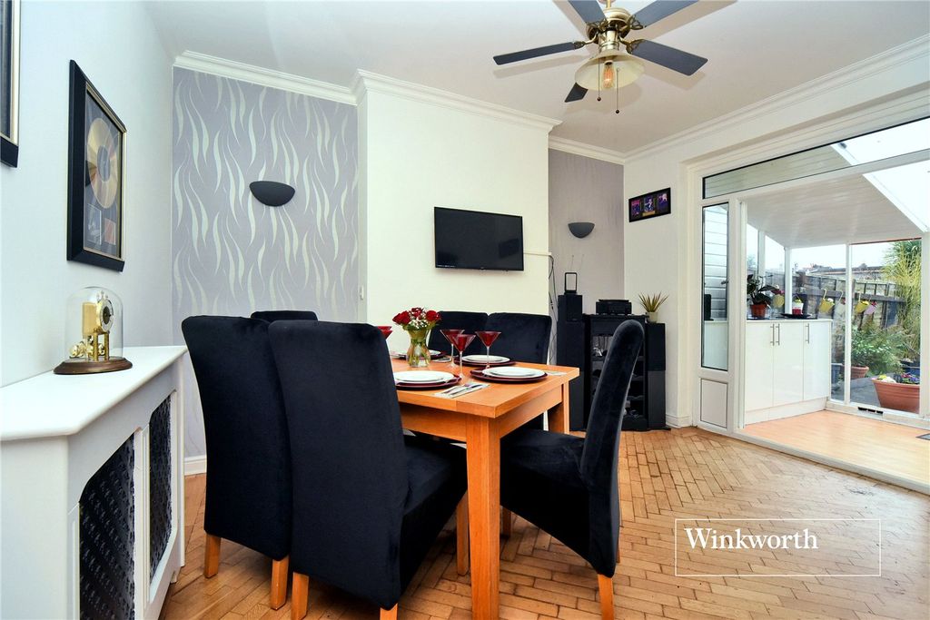 Property photo 3 of 19 Picture No. 04