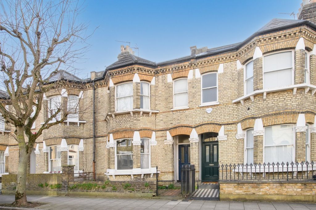 Property photo 1 of 12