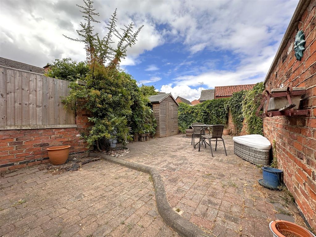 Property photo 3 of 17 Private Rear Garden 684
