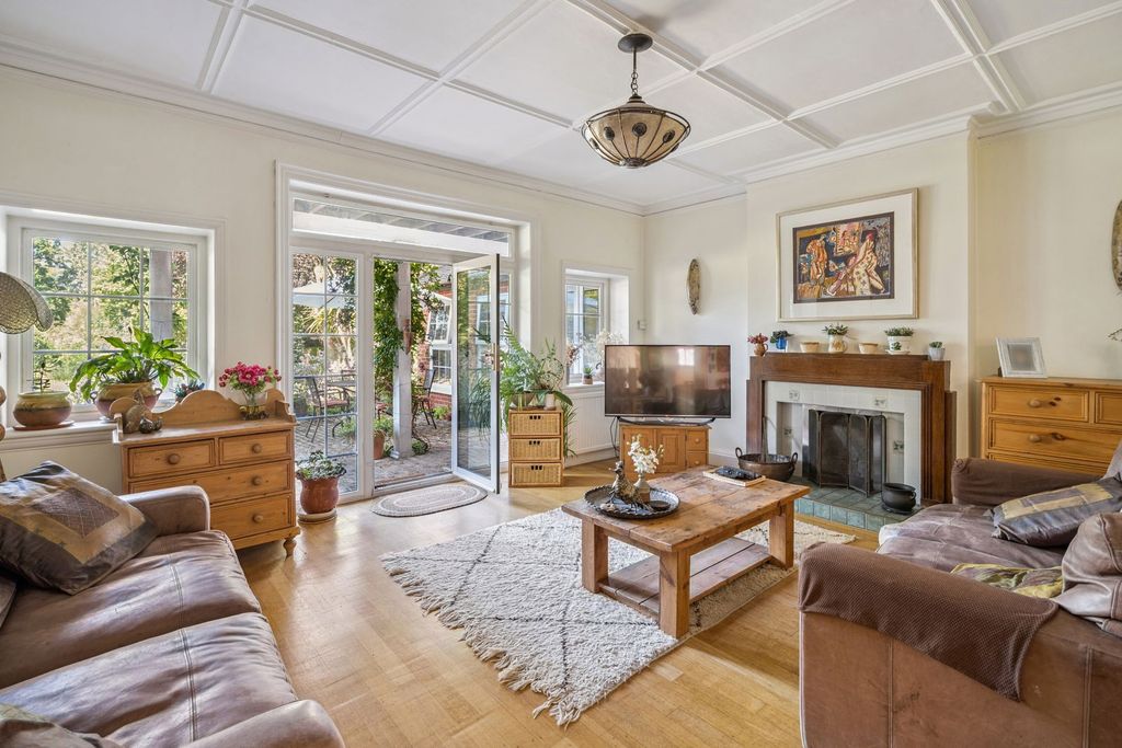 Additional image 7 of 7 bed detached house for salePaines Lane, Pinner Village HA5
