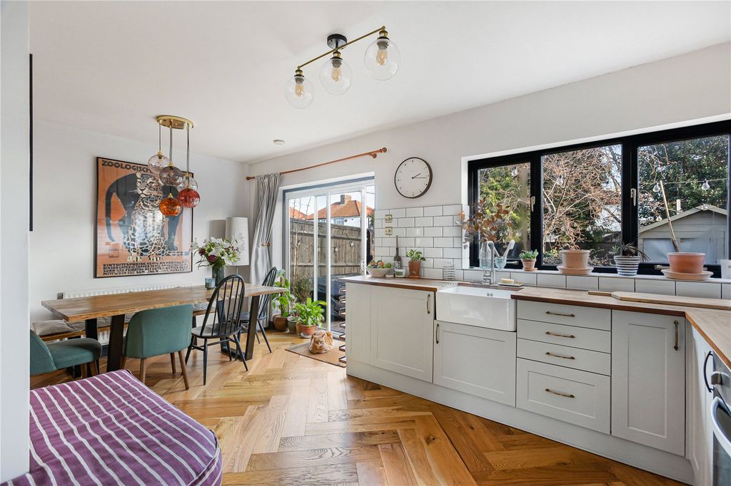 Property photo 3 of 22 Picture No. 06