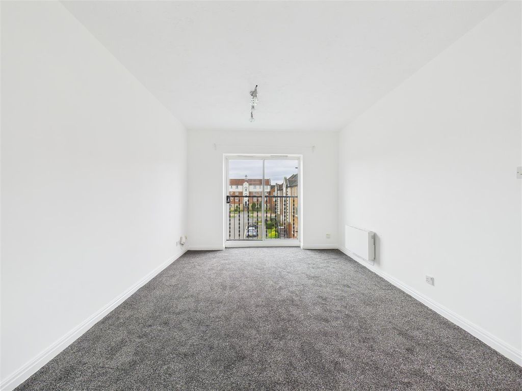 Property photo 2 of 11 Cam05193G0-Pr0056-Still002.Jpg