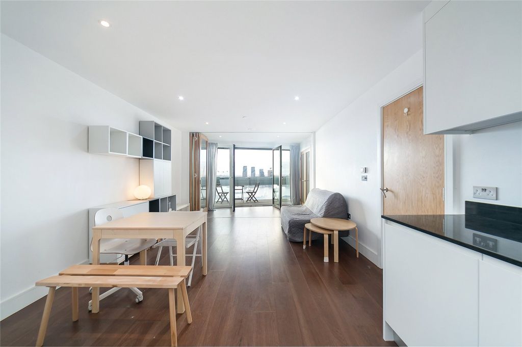 Property photo 1 of 18 Picture No. 04