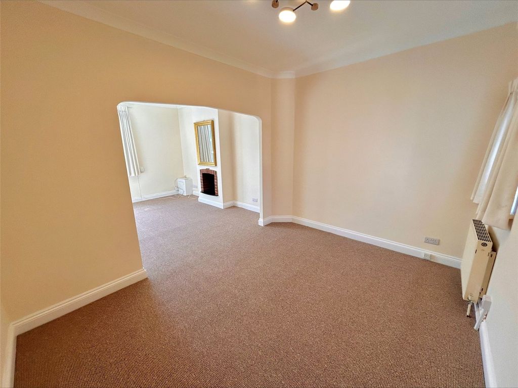 Property photo 2 of 12 Picture No. 62