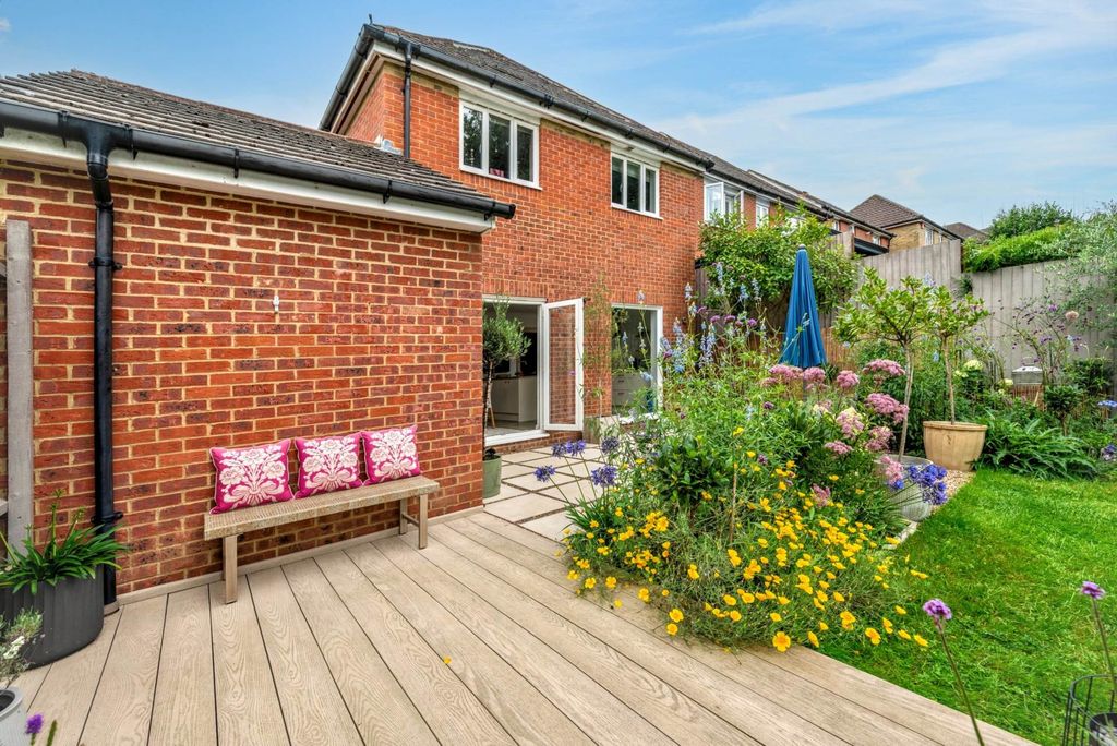 Property photo 1 of 23