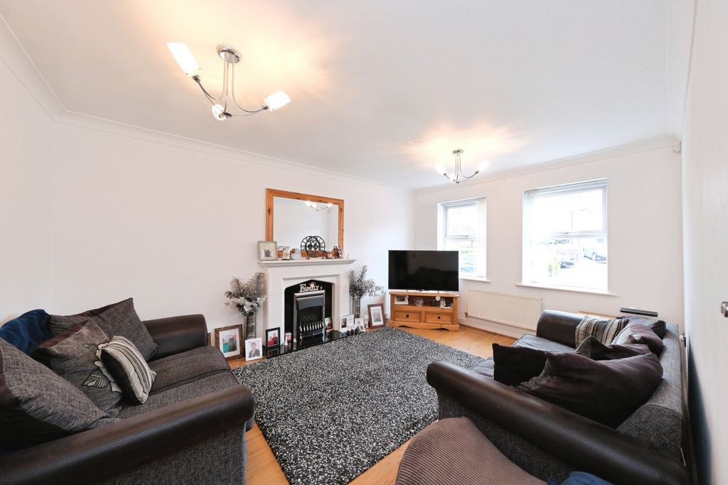 Property photo 3 of 20 Dscf0988