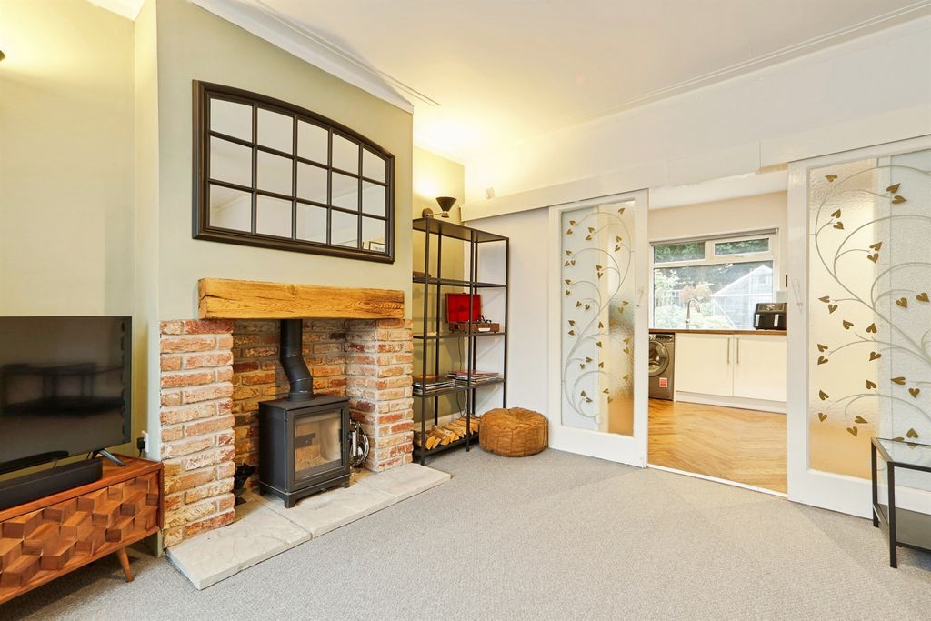 Property photo 3 of 17