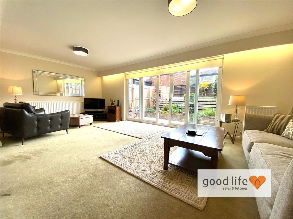 Property photo 2 of 26 20260330_115050090_Ios14Glenluce.Jpg