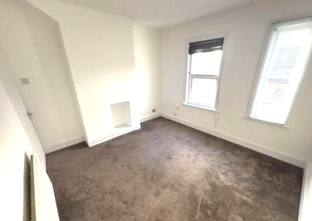 Property photo 2 of 5