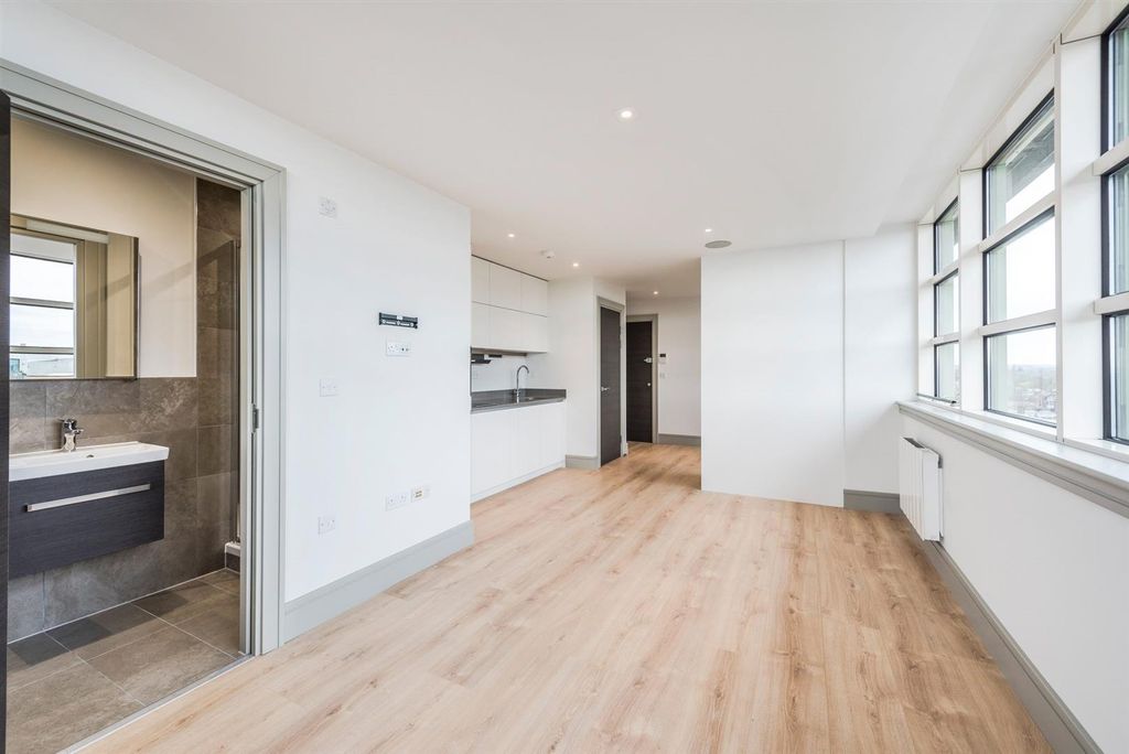 Property photo 2 of 5 1.Jpg