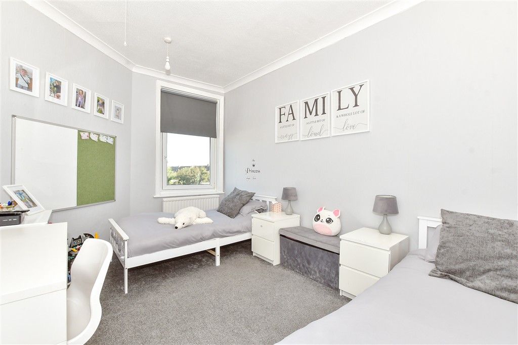 Property photo 3 of 11 Bedroom 2