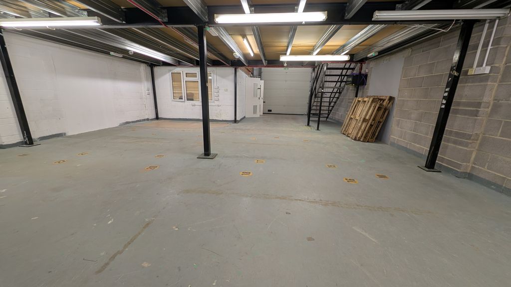 Property photo 2 of 10