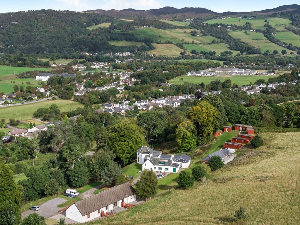 Property photo 1 of 29 Clunebeg Estate