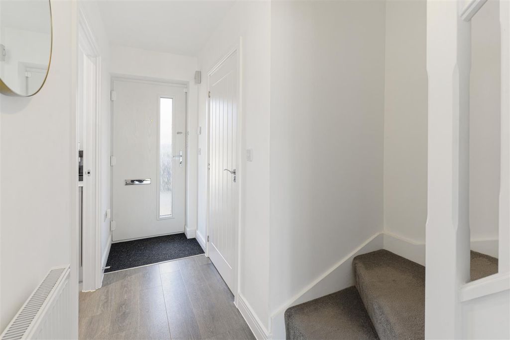 Property photo 2 of 20 4Aviator02.Jpg