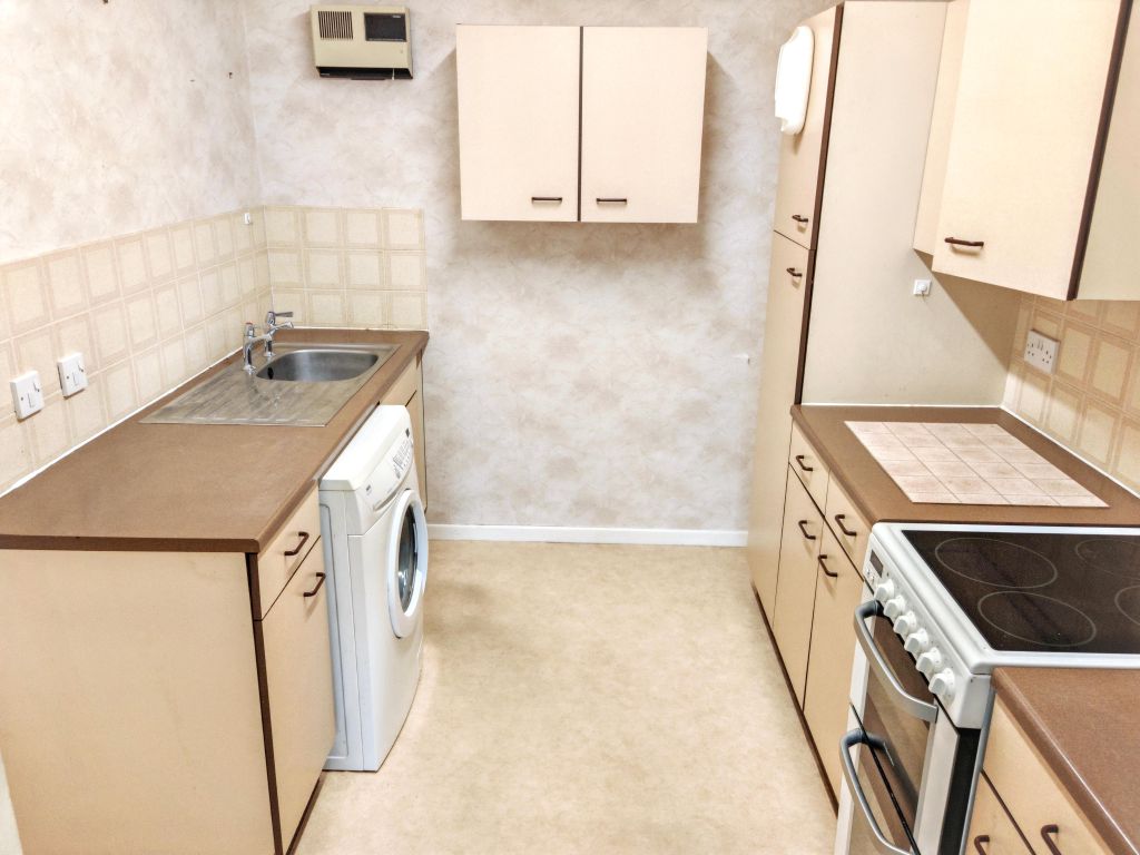 Property photo 3 of 11