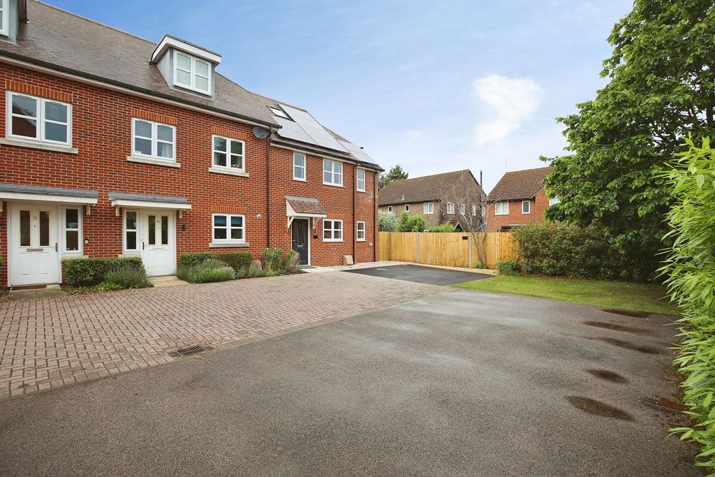 Property photo 1 of 23 Pbox-Img.Jpg